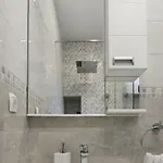 Luigi Apartman *