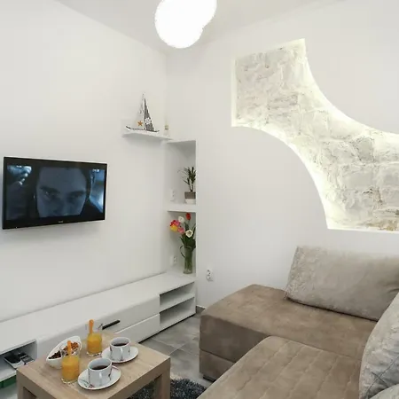 Luigi Apartman